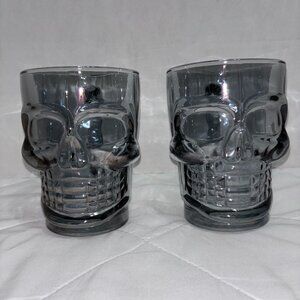 Set of 2 Glass Skull Mugs Bone-Shaped Handle 17 oz Iridescent Barware Halloween
